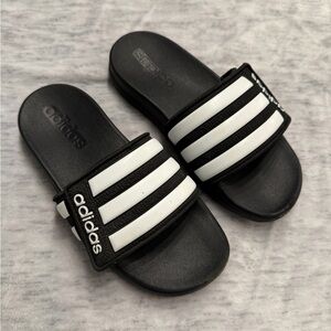 4/20$ Adidas Kids Black and White Slides Sandals Flip Flops size 12